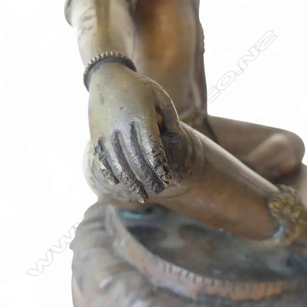 Tibetan bronze Green Tara figure, Image 1++